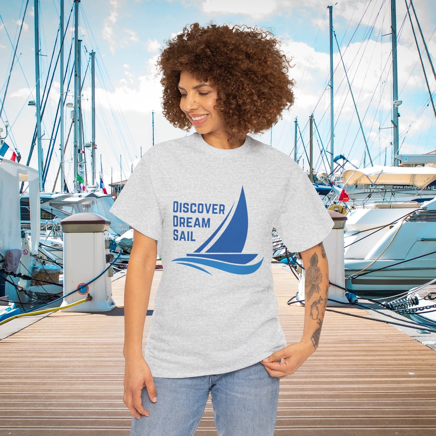 Discover Dream Sail - Unisex Heavy Cotton Tee