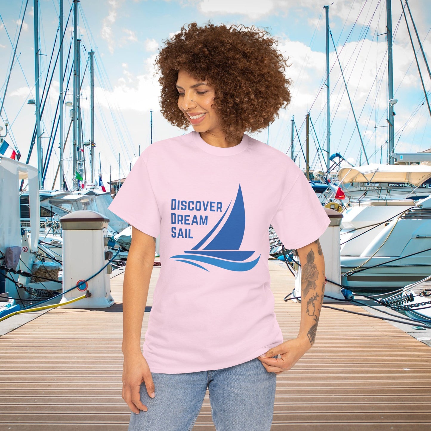 Discover Dream Sail - Unisex Heavy Cotton Tee