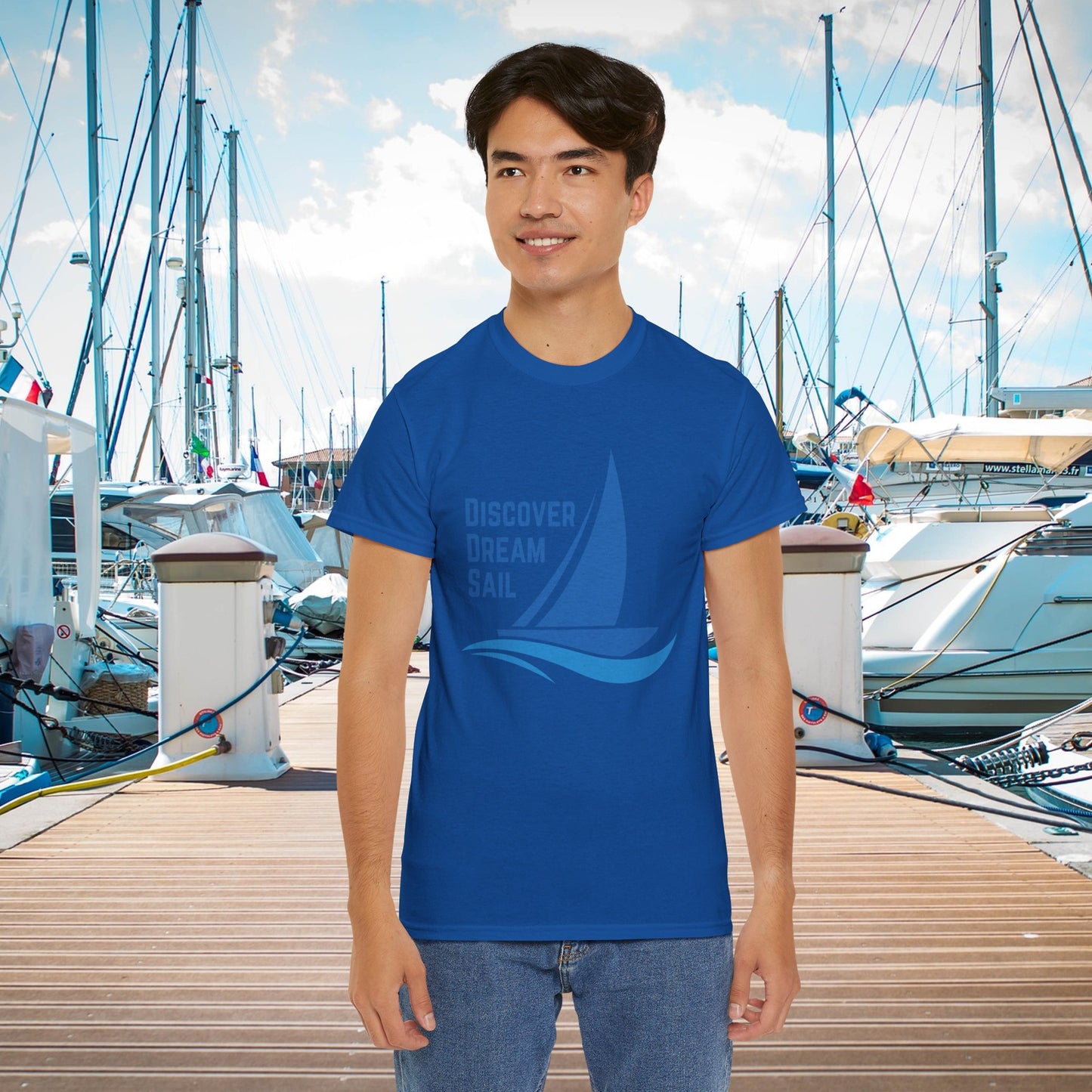 Discover Dream Sail - Unisex Heavy Cotton Tee