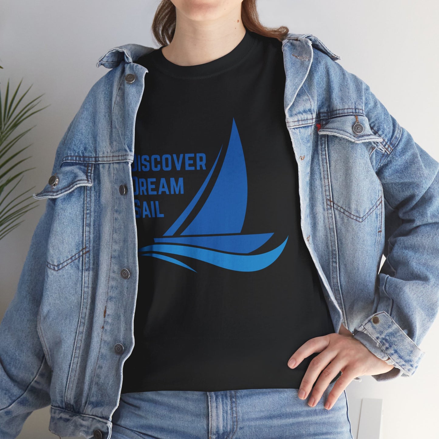 Discover Dream Sail - Unisex Heavy Cotton Tee