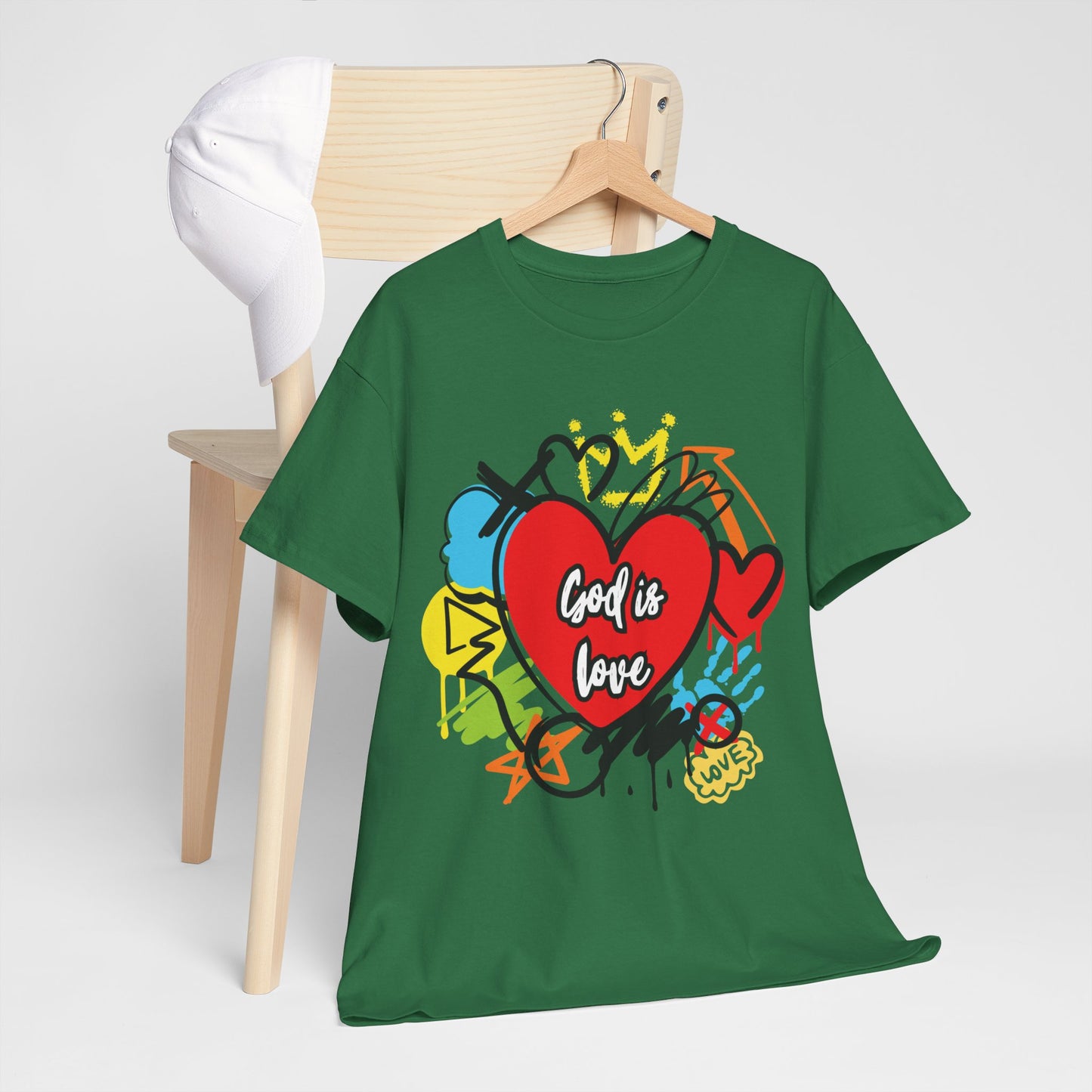 God is Love Grafitti - Unisex Heavy Cotton Tee