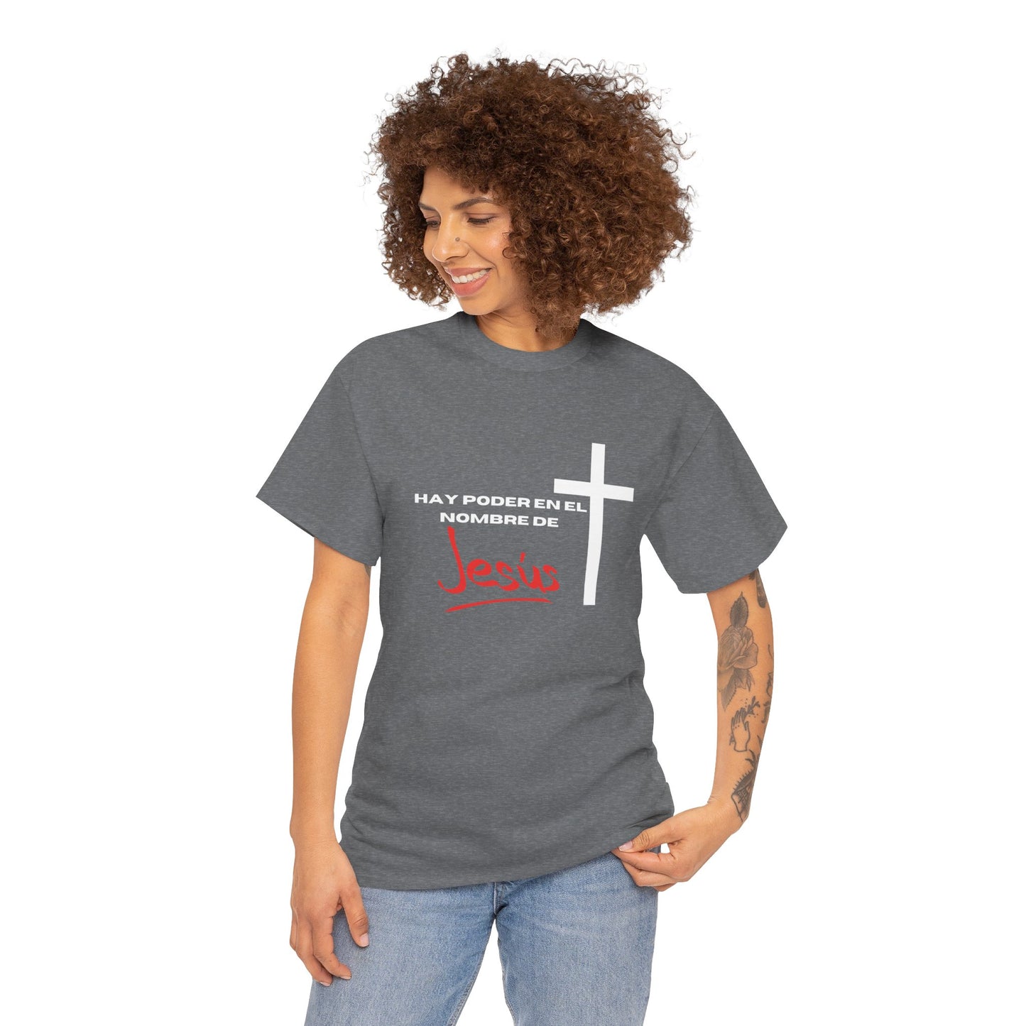Hay poder en Jesus - Spanish - Unisex Heavy Cotton Tee