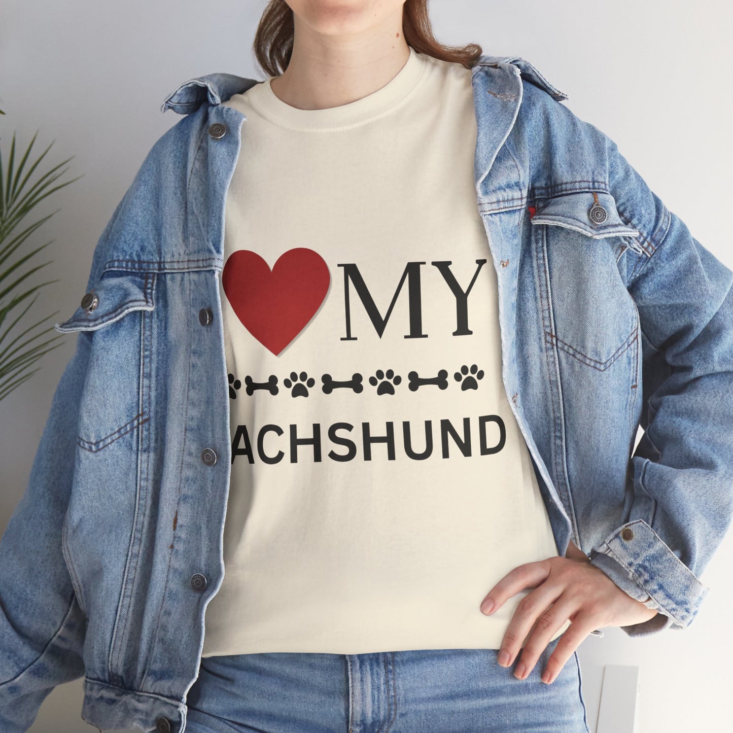 Love my Dachshund - Unisex Heavy Cotton Tee
