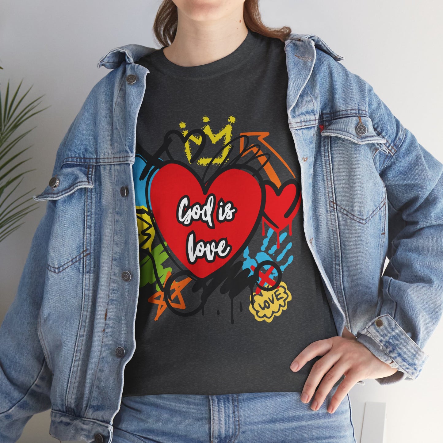 God is Love Grafitti - Unisex Heavy Cotton Tee