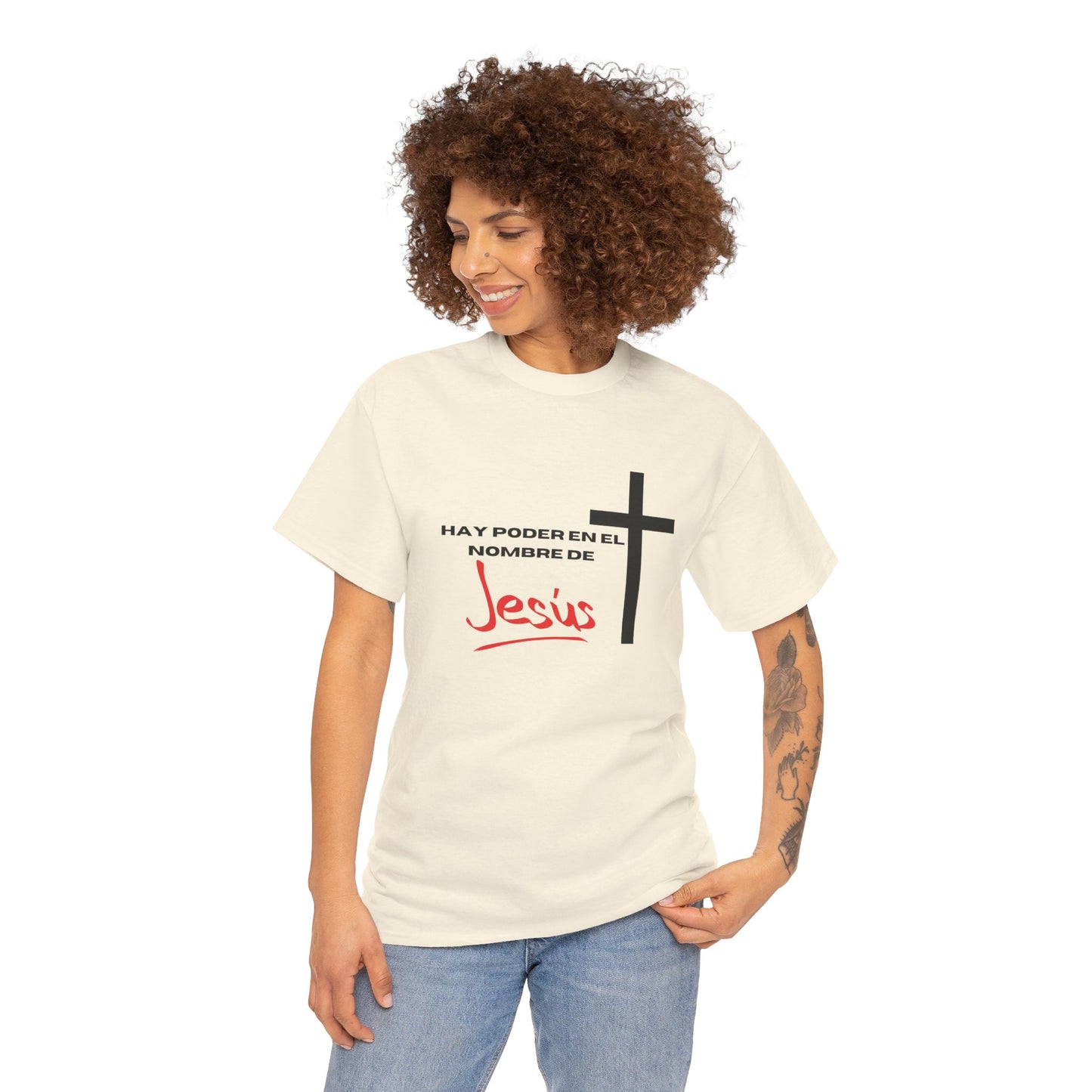 Hay poder en Jesus - Spanish - Unisex Heavy Cotton Tee