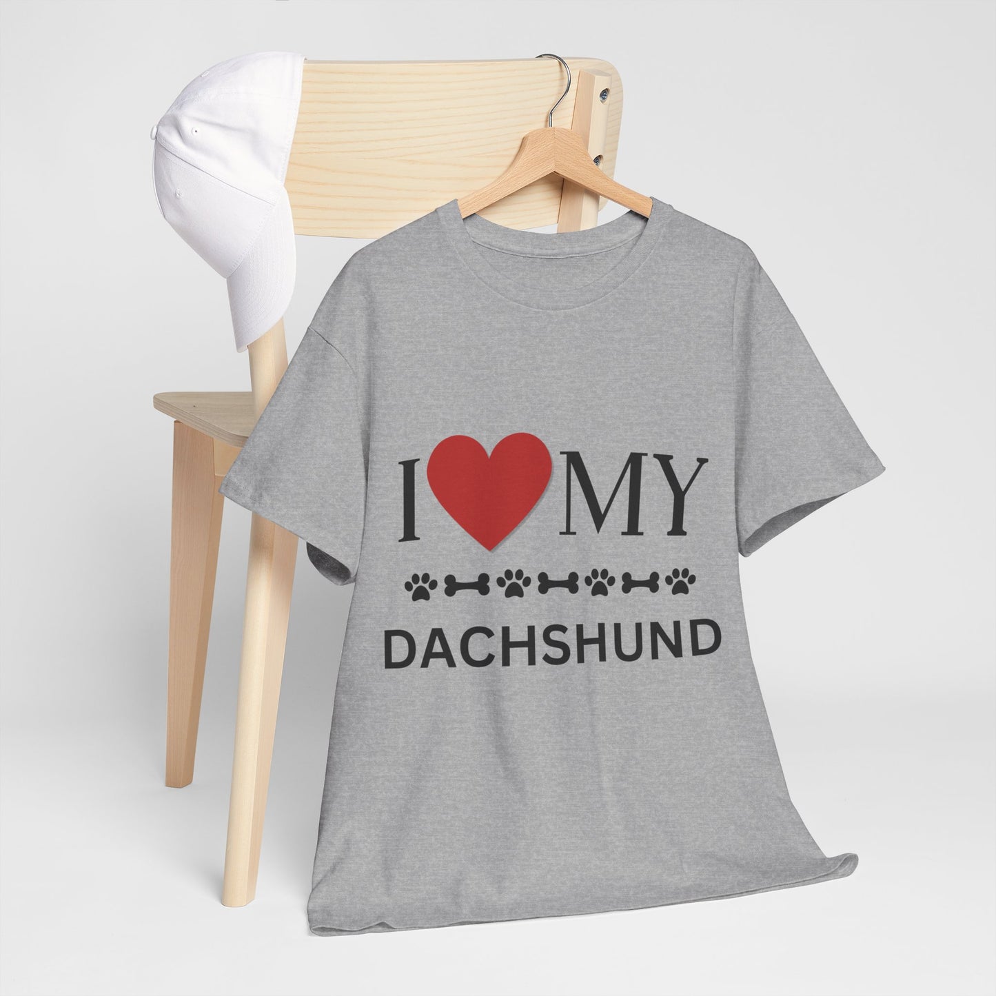 Love my Dachshund - Unisex Heavy Cotton Tee