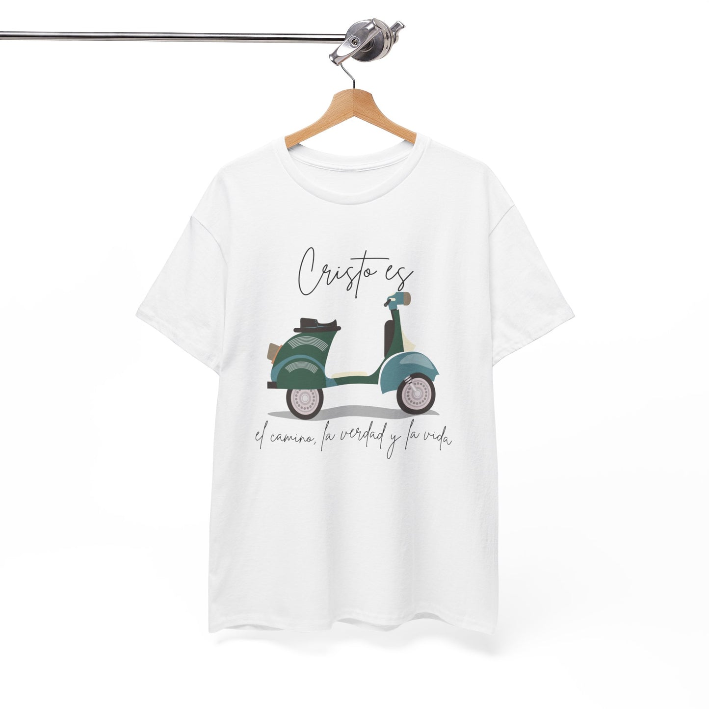 Cristo es - Spanish - Unisex Heavy Cotton Tee