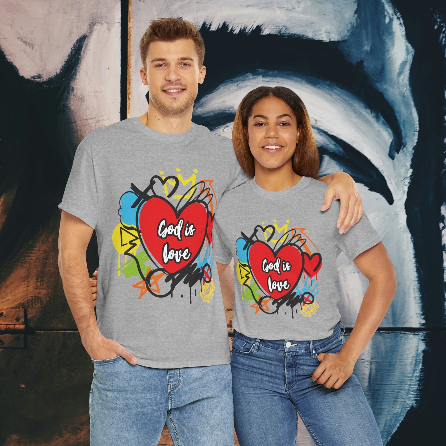 God is Love Grafitti - Unisex Heavy Cotton Tee