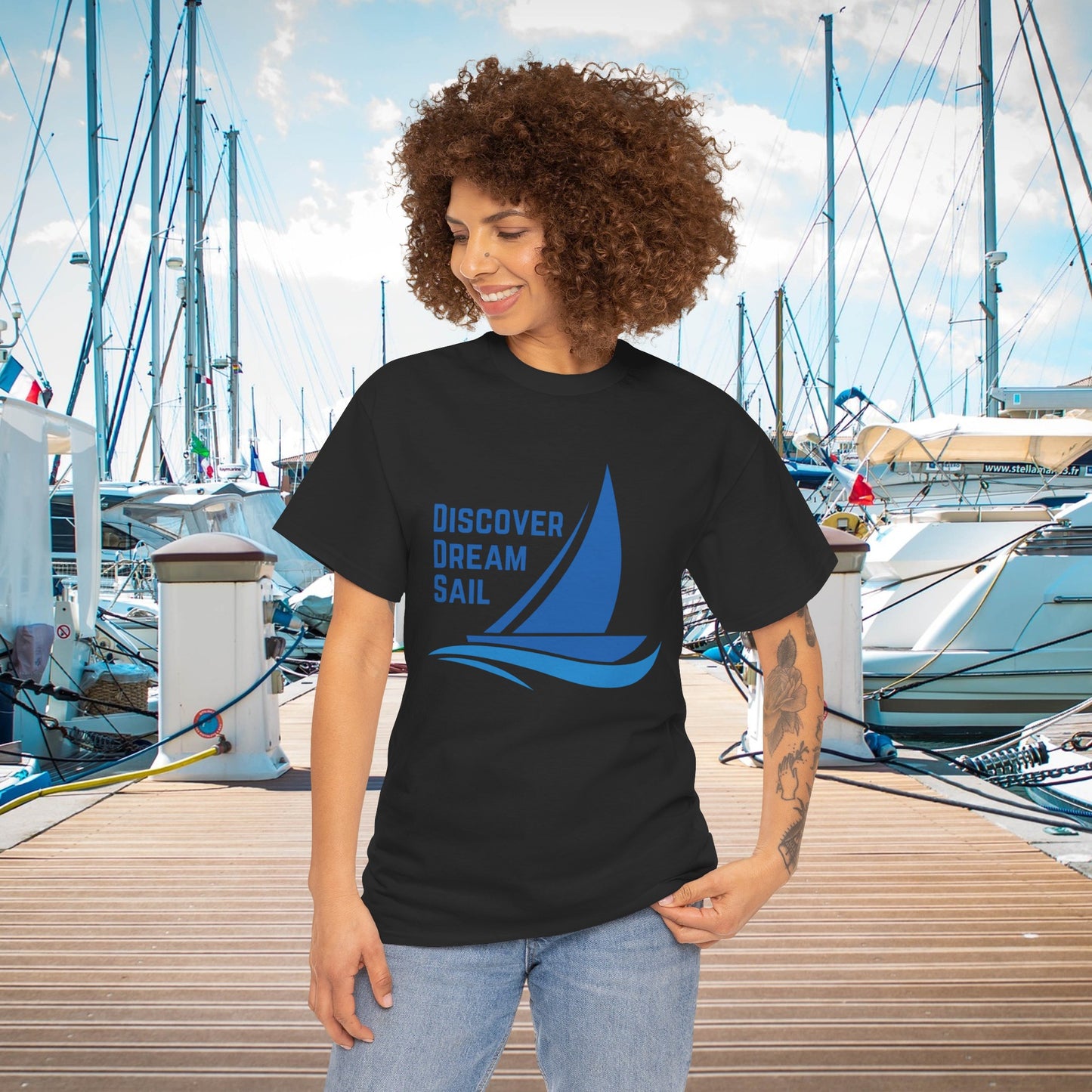 Discover Dream Sail - Unisex Heavy Cotton Tee