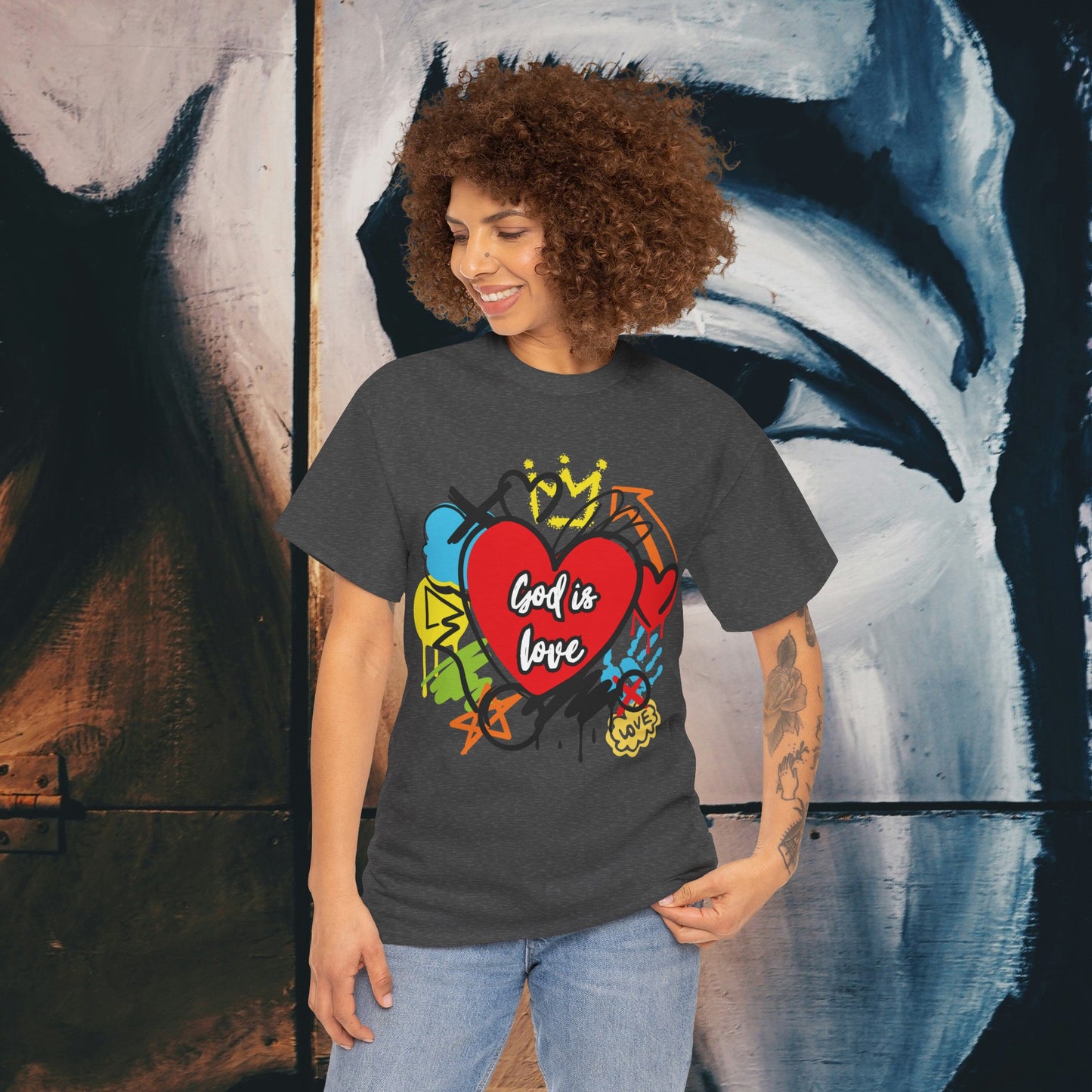 God is Love Grafitti - Unisex Heavy Cotton Tee