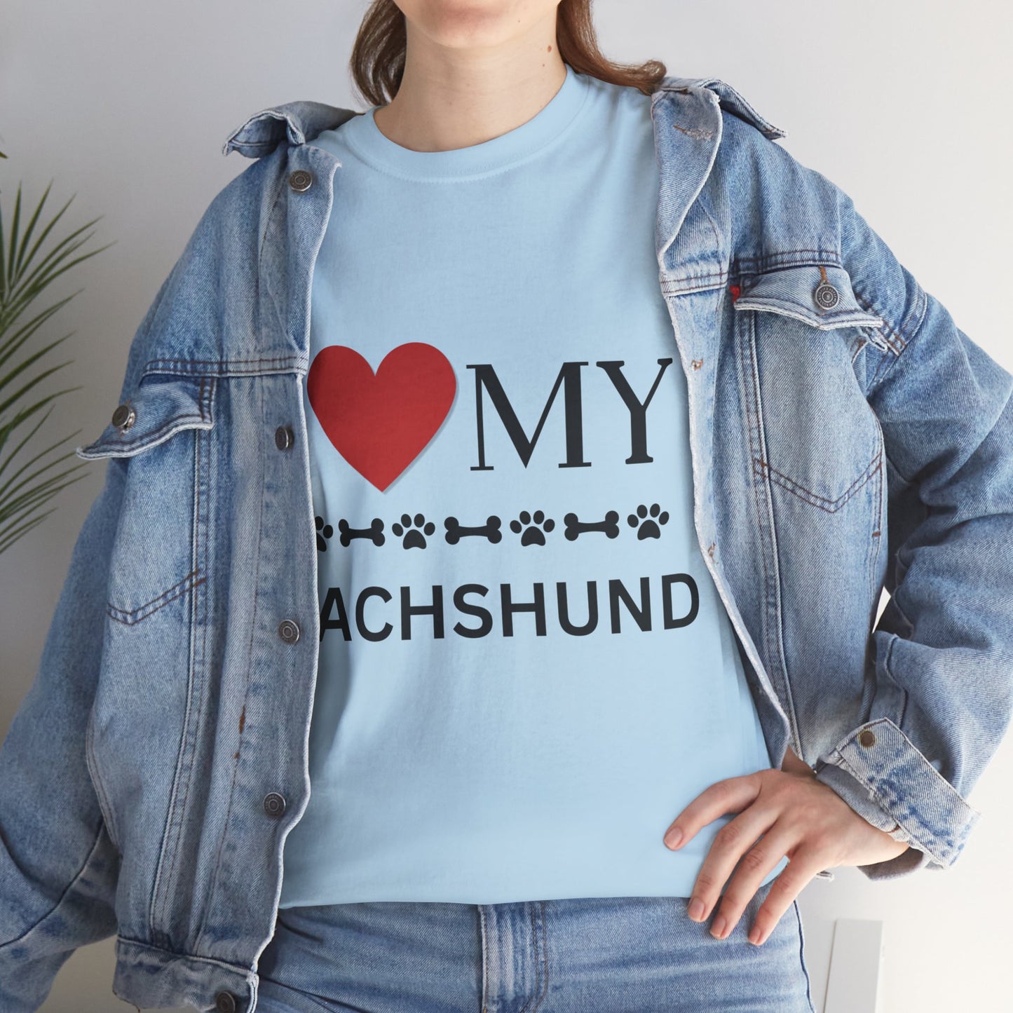 Love my Dachshund - Unisex Heavy Cotton Tee