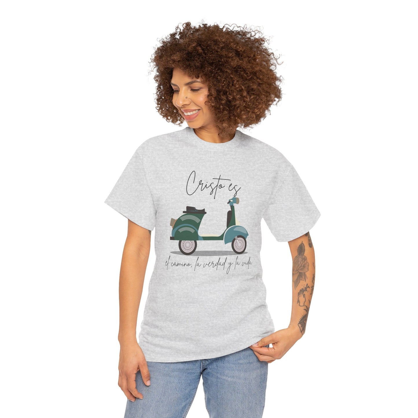 Cristo es - Spanish - Unisex Heavy Cotton Tee