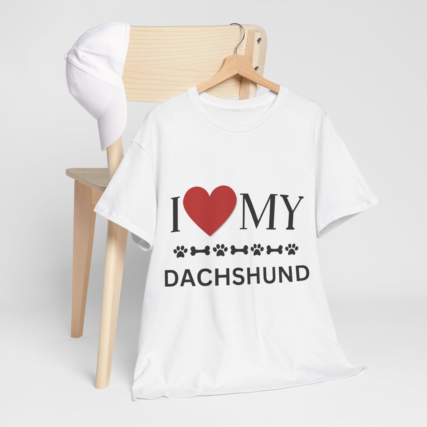 Love my Dachshund - Unisex Heavy Cotton Tee