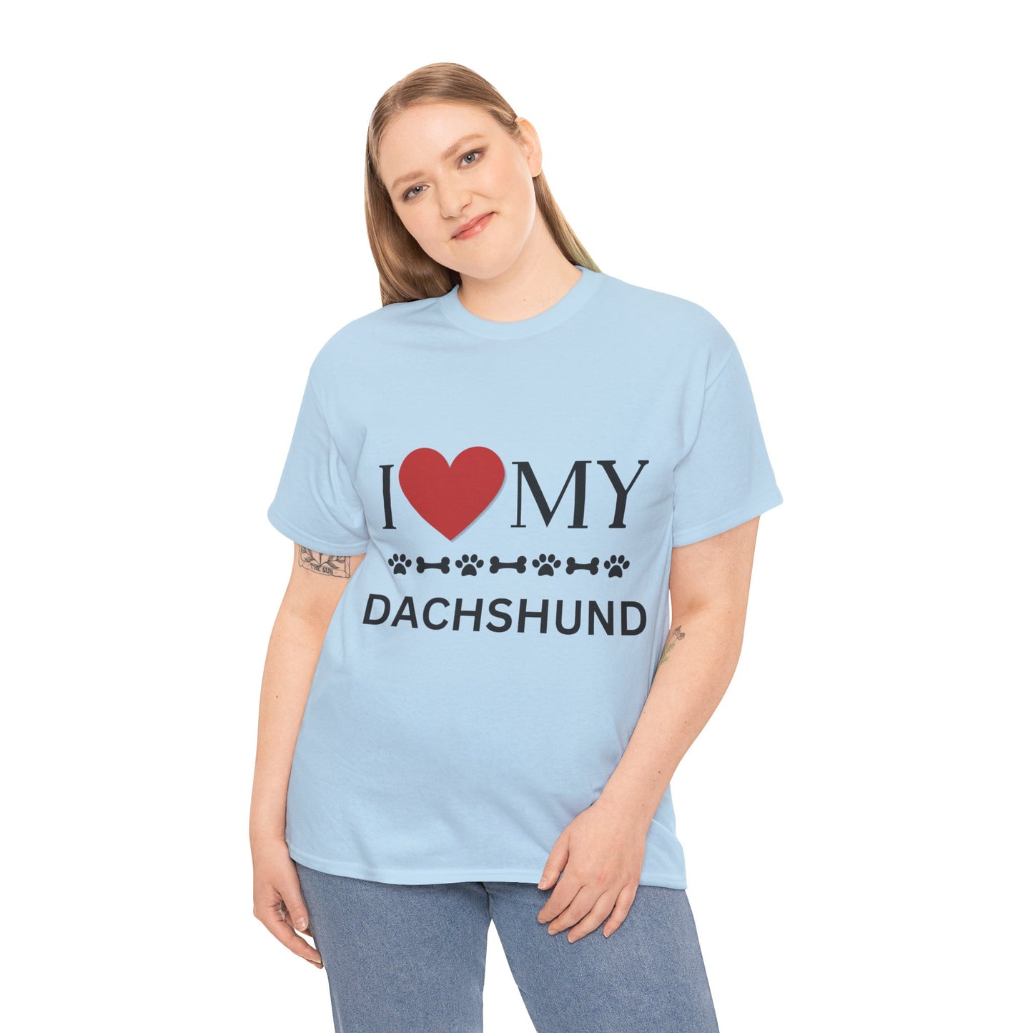 Love my Dachshund - Unisex Heavy Cotton Tee
