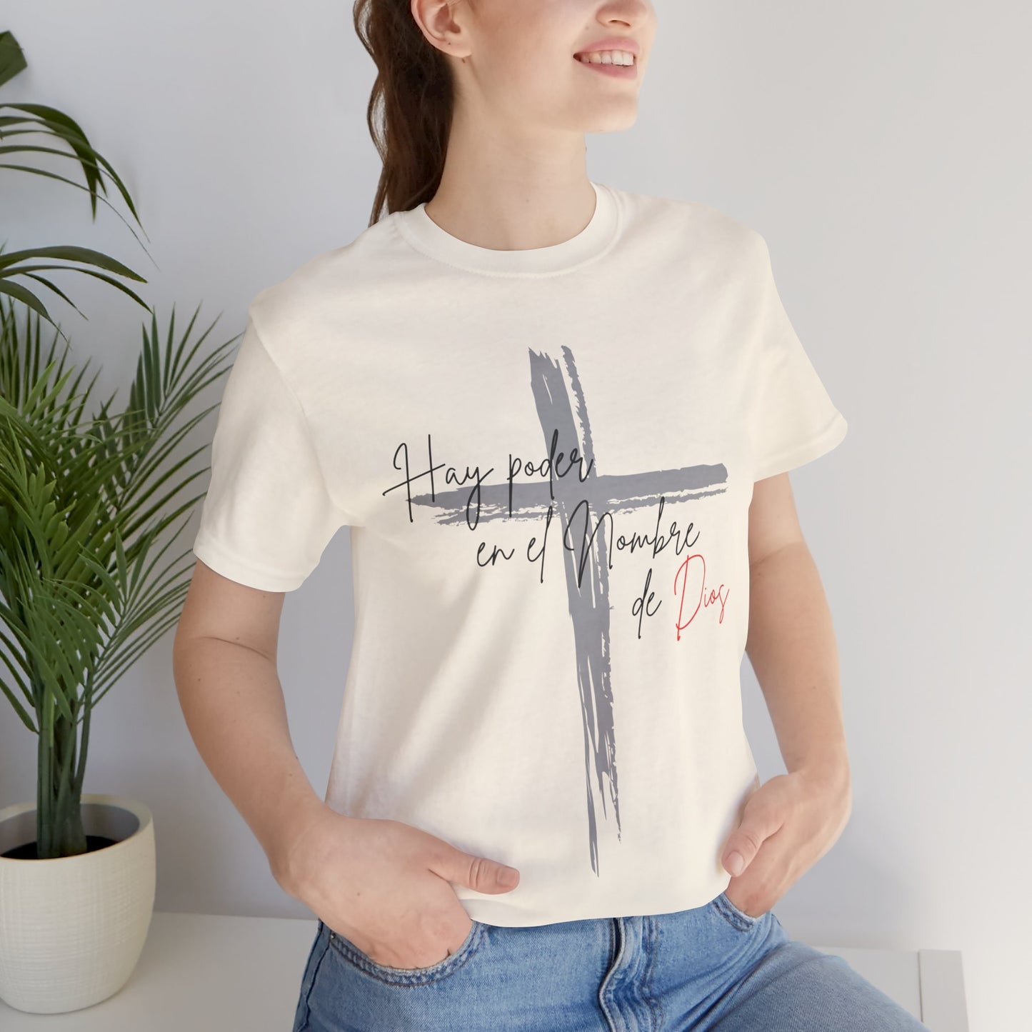 Hay poder en el nombre - Unisex Jersey Short Sleeve Tee