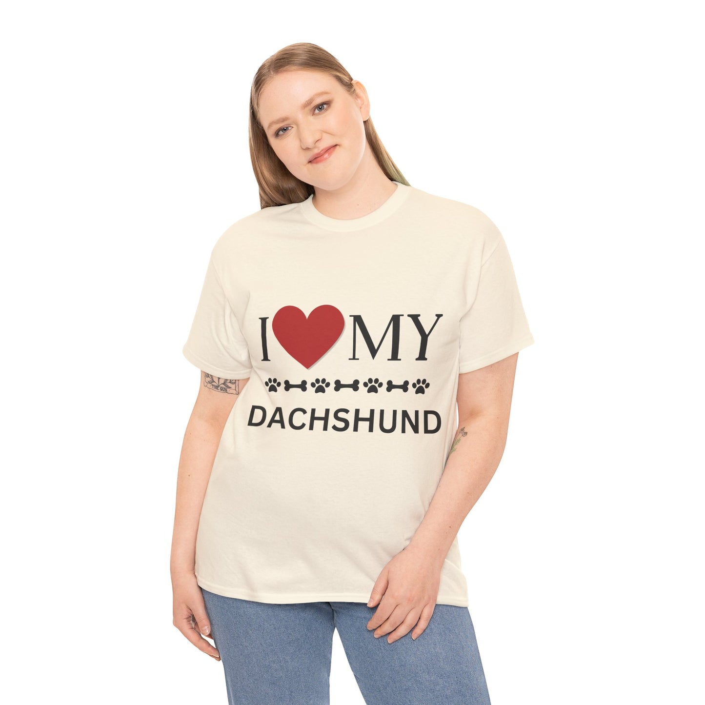Love my Dachshund - Unisex Heavy Cotton Tee