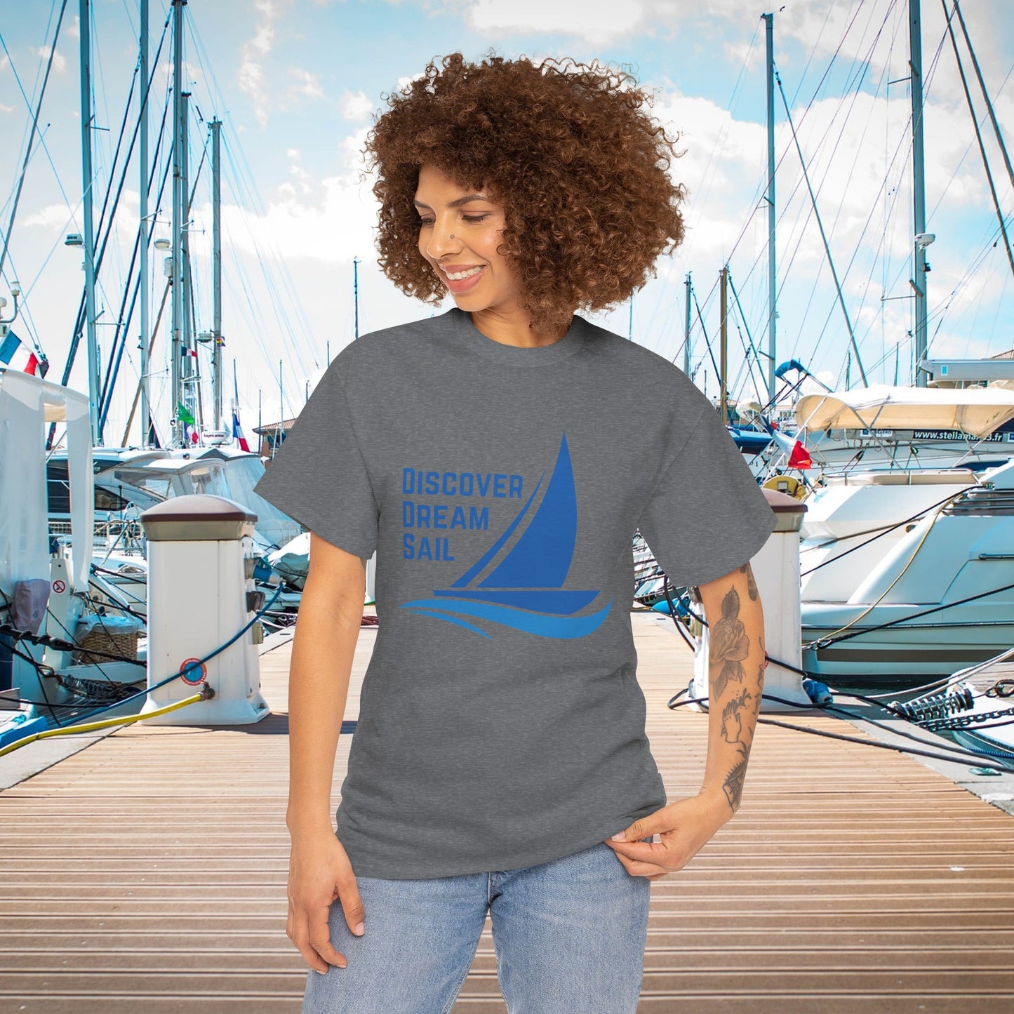 Discover Dream Sail - Unisex Heavy Cotton Tee