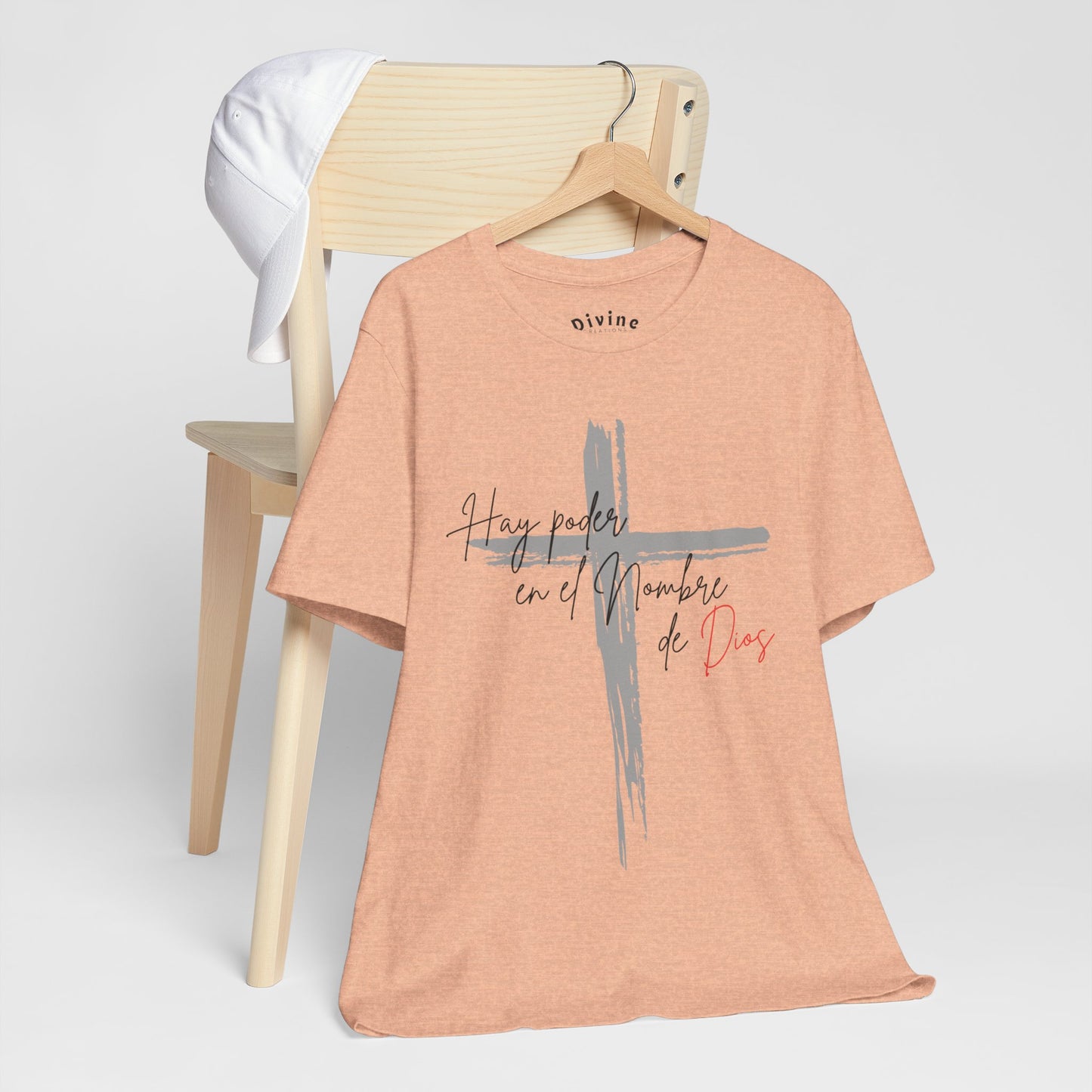 Hay poder en el nombre - Unisex Jersey Short Sleeve Tee