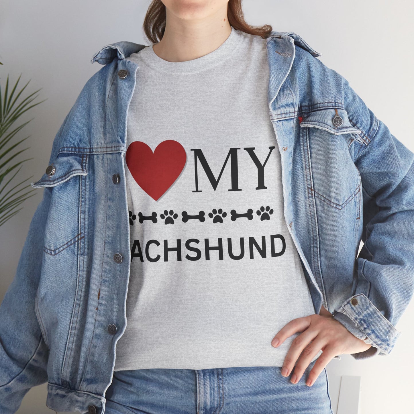 Love my Dachshund - Unisex Heavy Cotton Tee