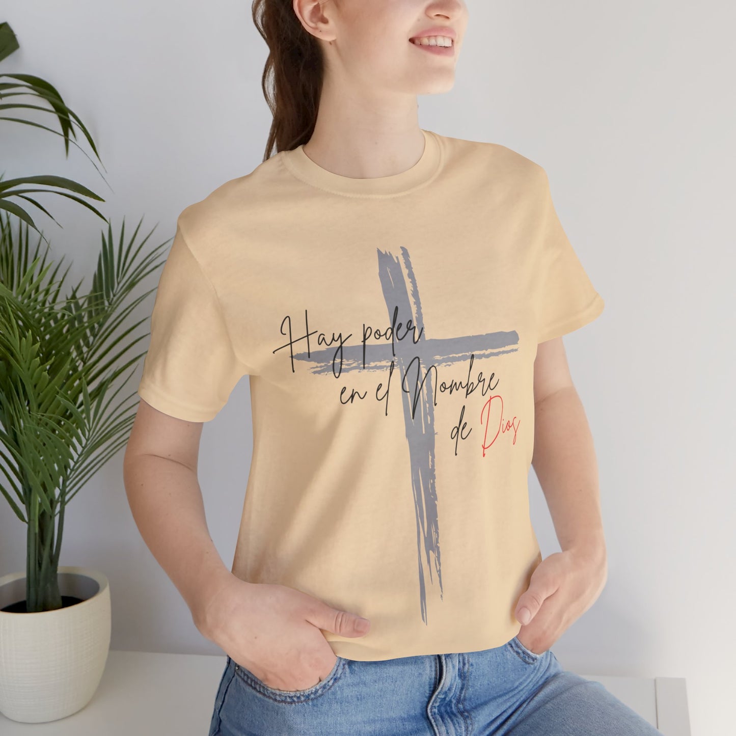Hay poder en el nombre - Unisex Jersey Short Sleeve Tee