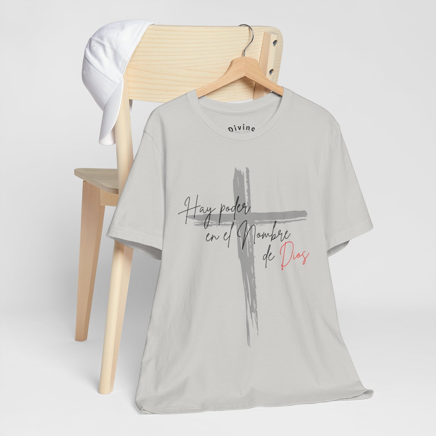 Hay poder en el nombre - Unisex Jersey Short Sleeve Tee