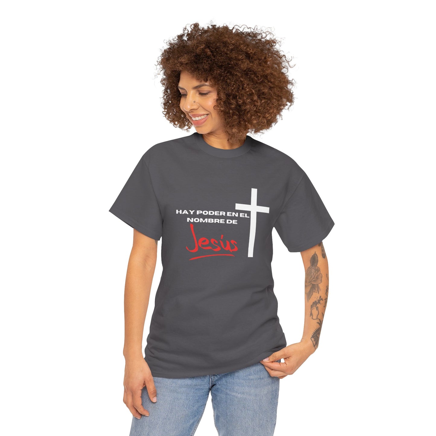 Hay poder en Jesus - Spanish - Unisex Heavy Cotton Tee