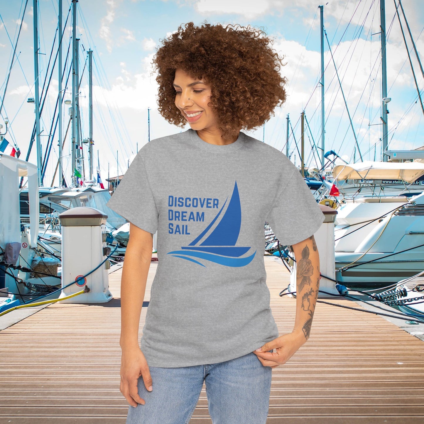 Discover Dream Sail - Unisex Heavy Cotton Tee