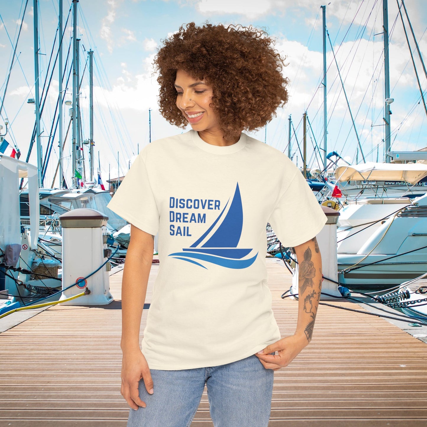 Discover Dream Sail - Unisex Heavy Cotton Tee