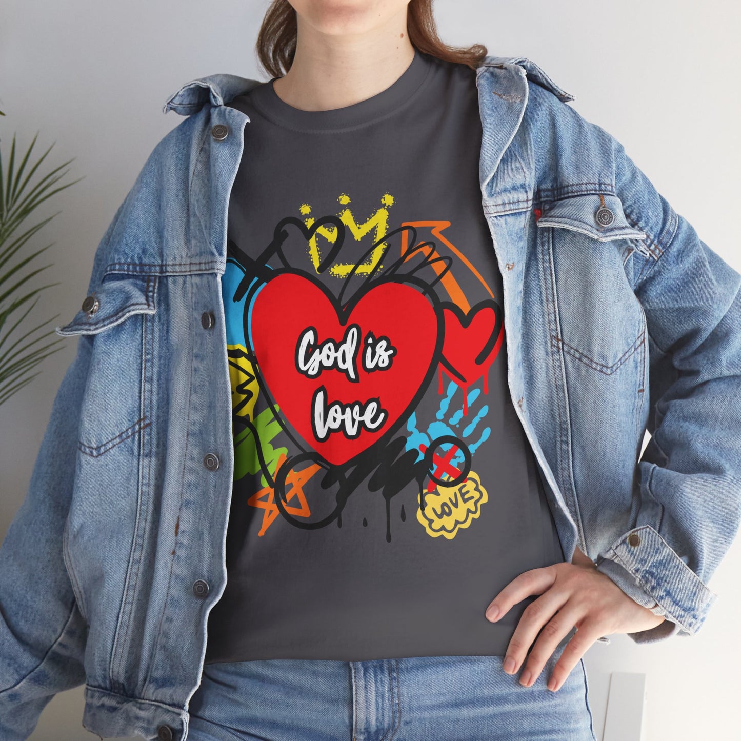 God is Love Grafitti - Unisex Heavy Cotton Tee