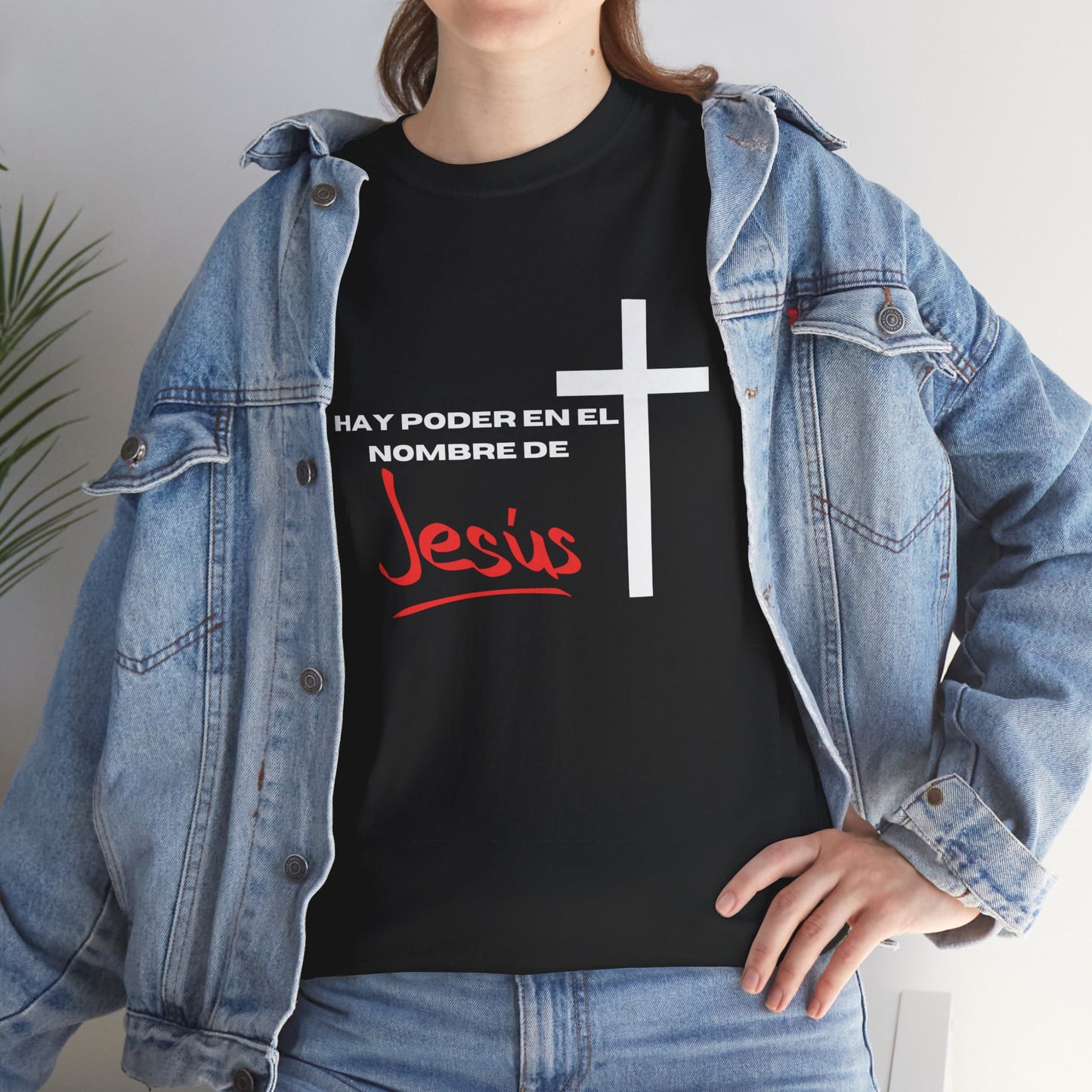 Hay poder en Jesus - Spanish - Unisex Heavy Cotton Tee