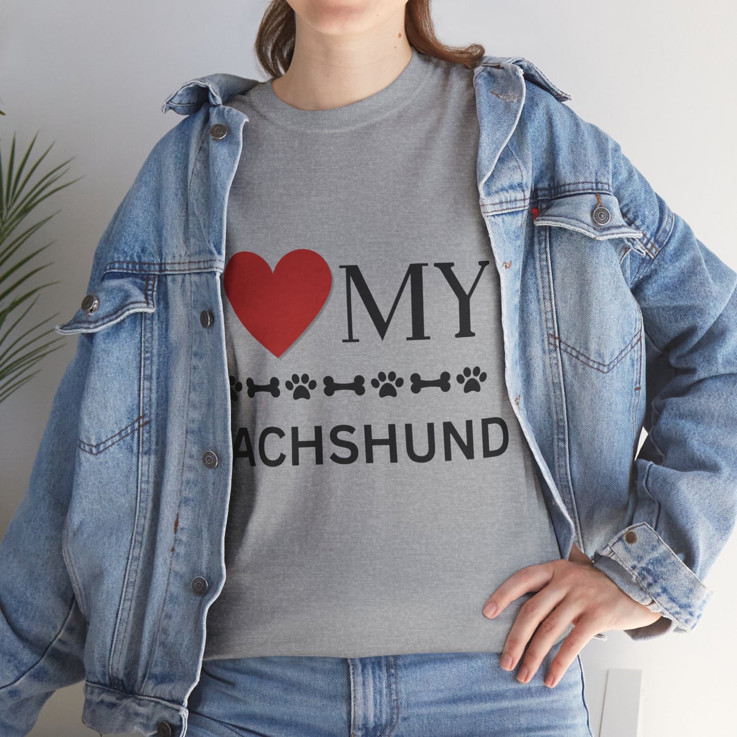 Love my Dachshund - Unisex Heavy Cotton Tee