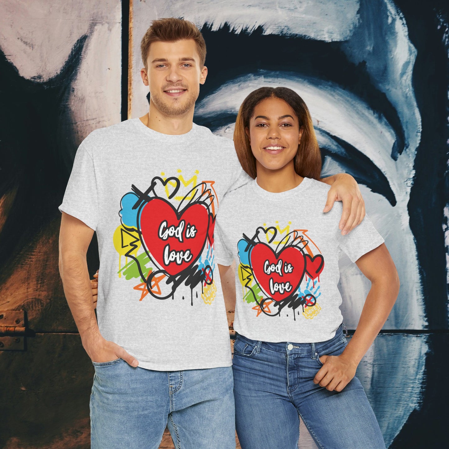 God is Love Grafitti - Unisex Heavy Cotton Tee