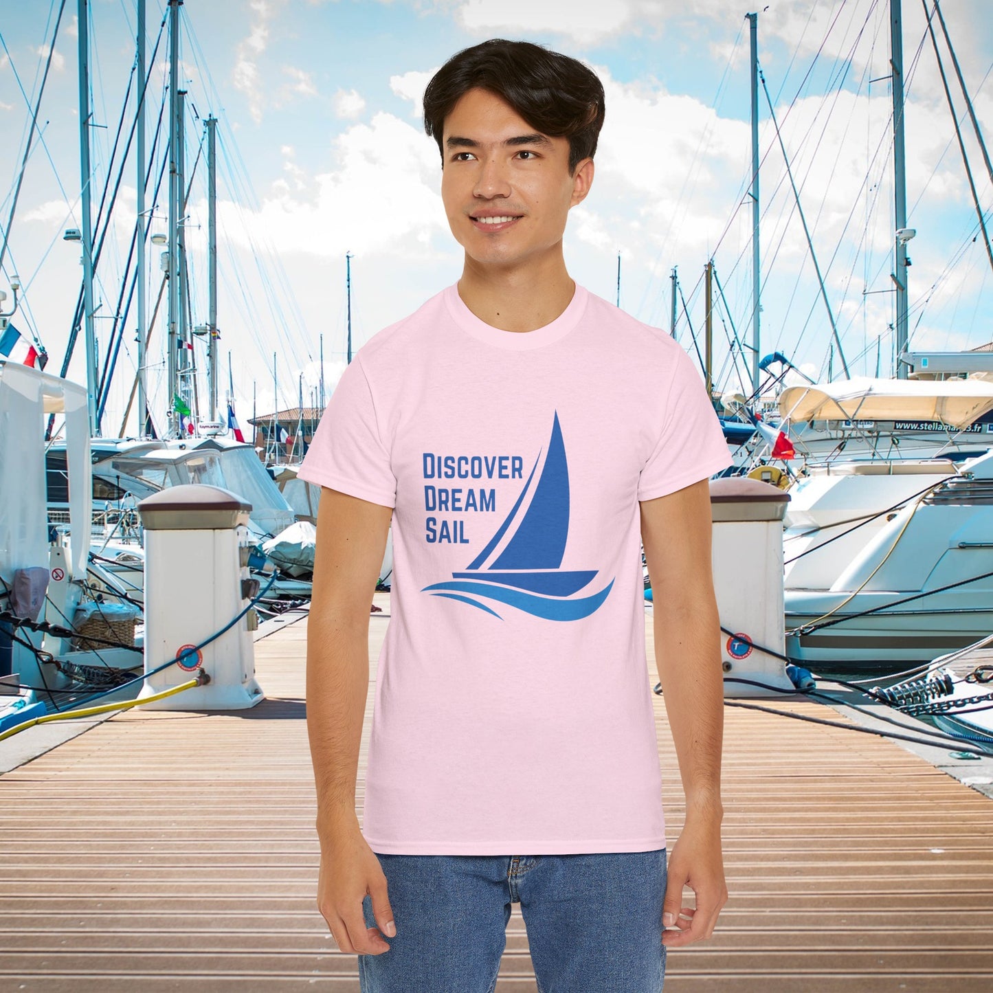 Discover Dream Sail - Unisex Heavy Cotton Tee